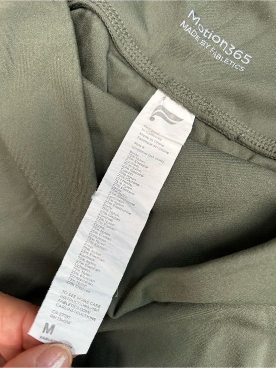 Fabletics Pants - Fabletics OliveGreen Motion365 Seamless Active leggings, 1waist+2side leg pkts.